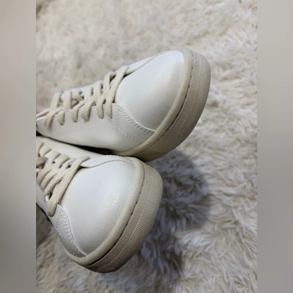 Veja URCA CWL Men’s - Size 11.5 - white Nautico - NWOT